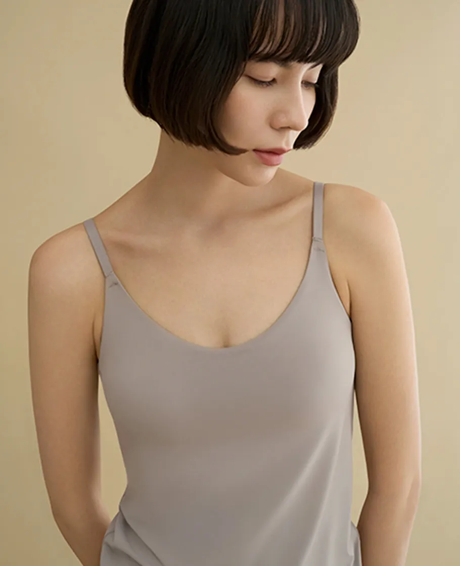 サラキャミソール モデル画像