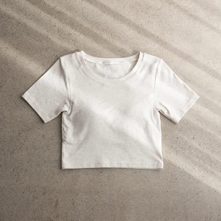 クロップドTシャツ